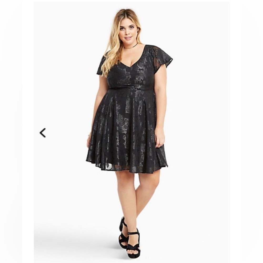 Torrid Black Lurex Floral Print Chiffon Skater Dress Size 16